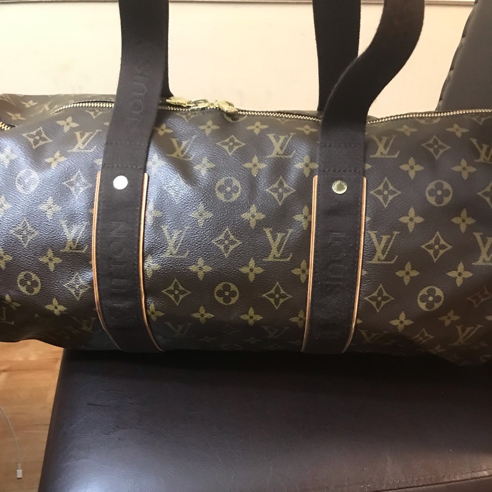 Louis Vuitton Sporty Beaubourg Bag